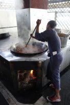 mandalay-ausflug-amarapura-mahagandaryon-monastry-küche-3