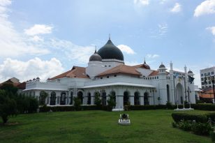 Georgetown-Penang-Malaysia-street-of-harmony-moschee-kapitan-keling-3
