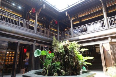 Chengdu-Old-Dragon-Street-Häuser-innen-4