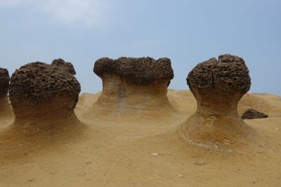 Yehliu-Geopark-Tagesausflug-von-Taipeh-Figuren-erster-Abschnitt-Mushroom-Rock